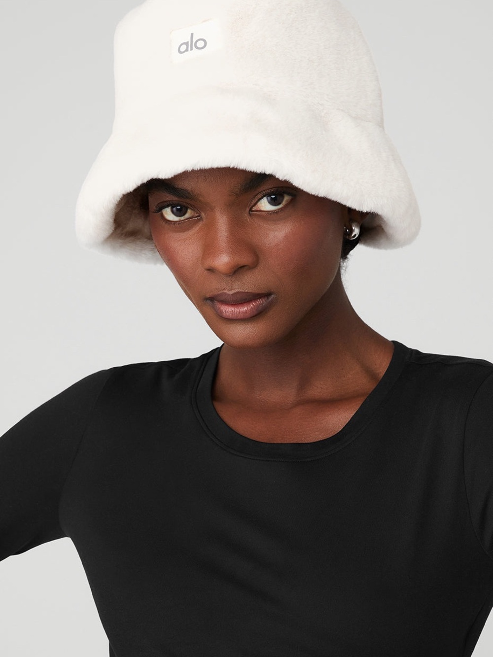 NEW ALO Yoga Plush Cream Bucket Hat with Logo Patch S/M